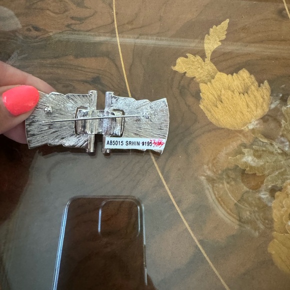 Judith Leiber crystal Swarovski metalic bow pin brooch. New - Picture 4 of 16